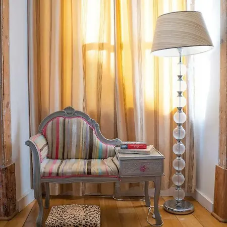 Apartment Alfama Chic 2 *
