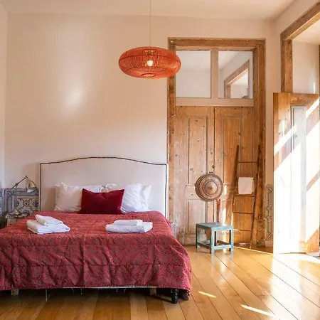 Διαμέρισμα Alfama Chic 2 *