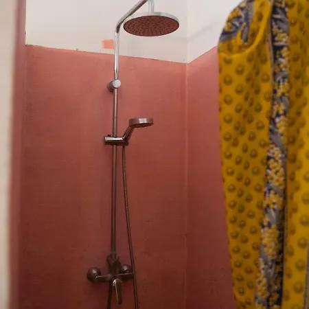 Διαμέρισμα Alfama Chic 2 *